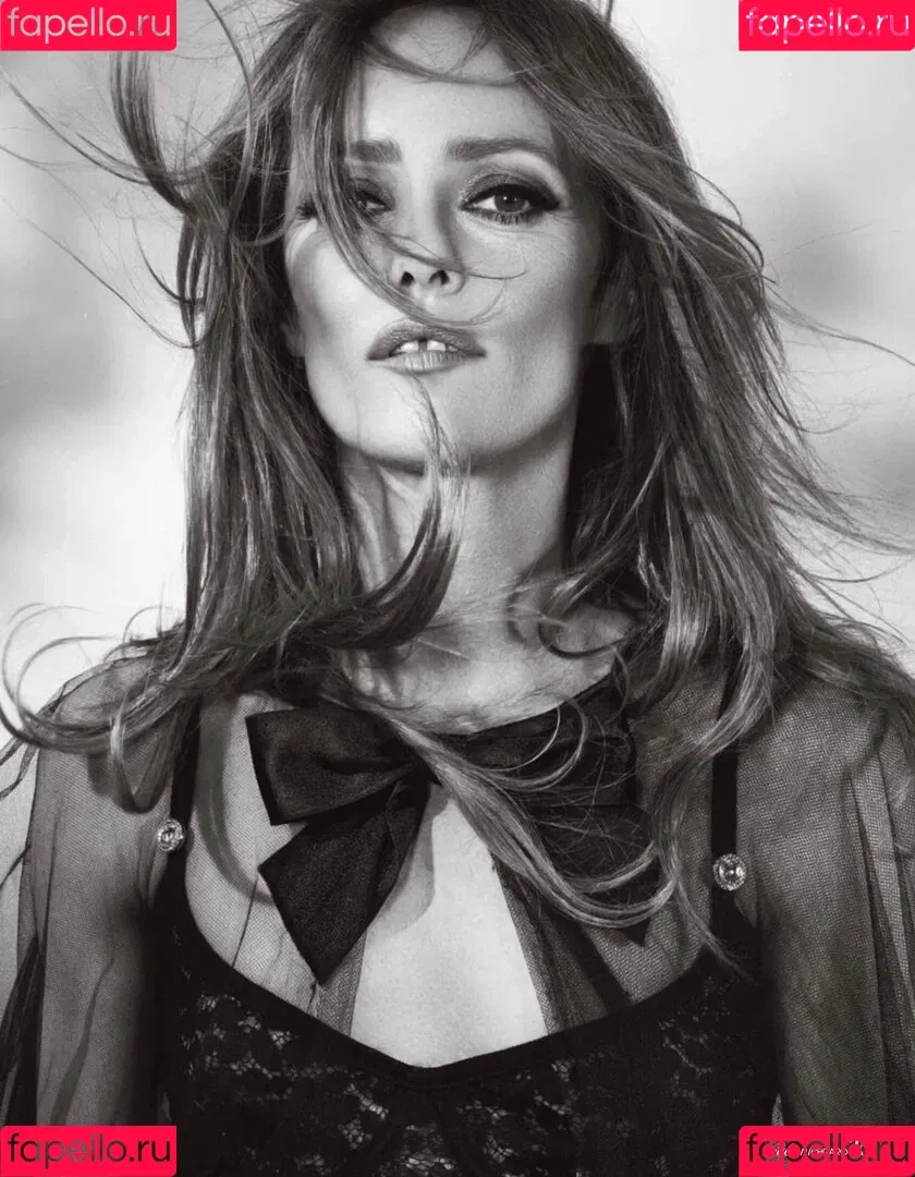 Vanessa Paradis / vanessa.paradis Onlyfans Photo Gallery 