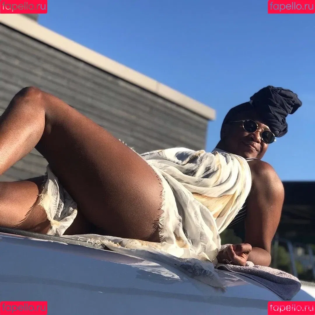 Motsi Mabuse / motsimabuse Onlyfans Photo Gallery 