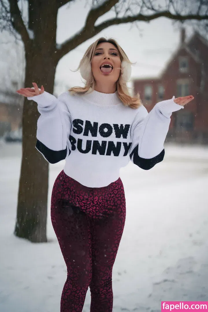 Holly Wolf Onlyfans Photo Gallery 