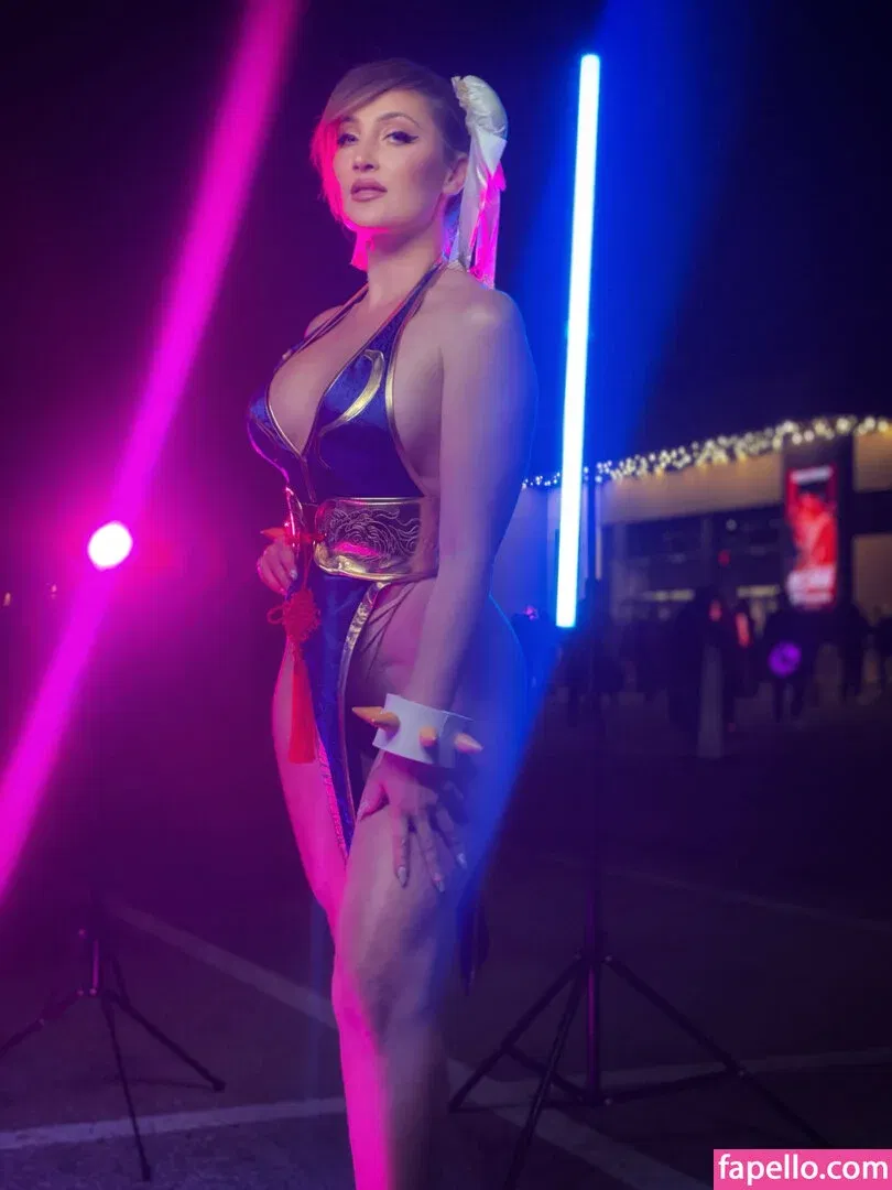 Holly Wolf Onlyfans Photo Gallery 