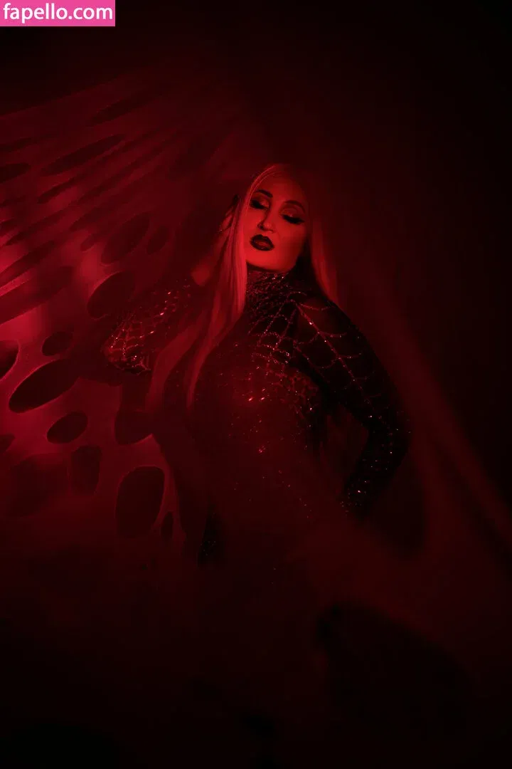 Holly Wolf Onlyfans Photo Gallery 