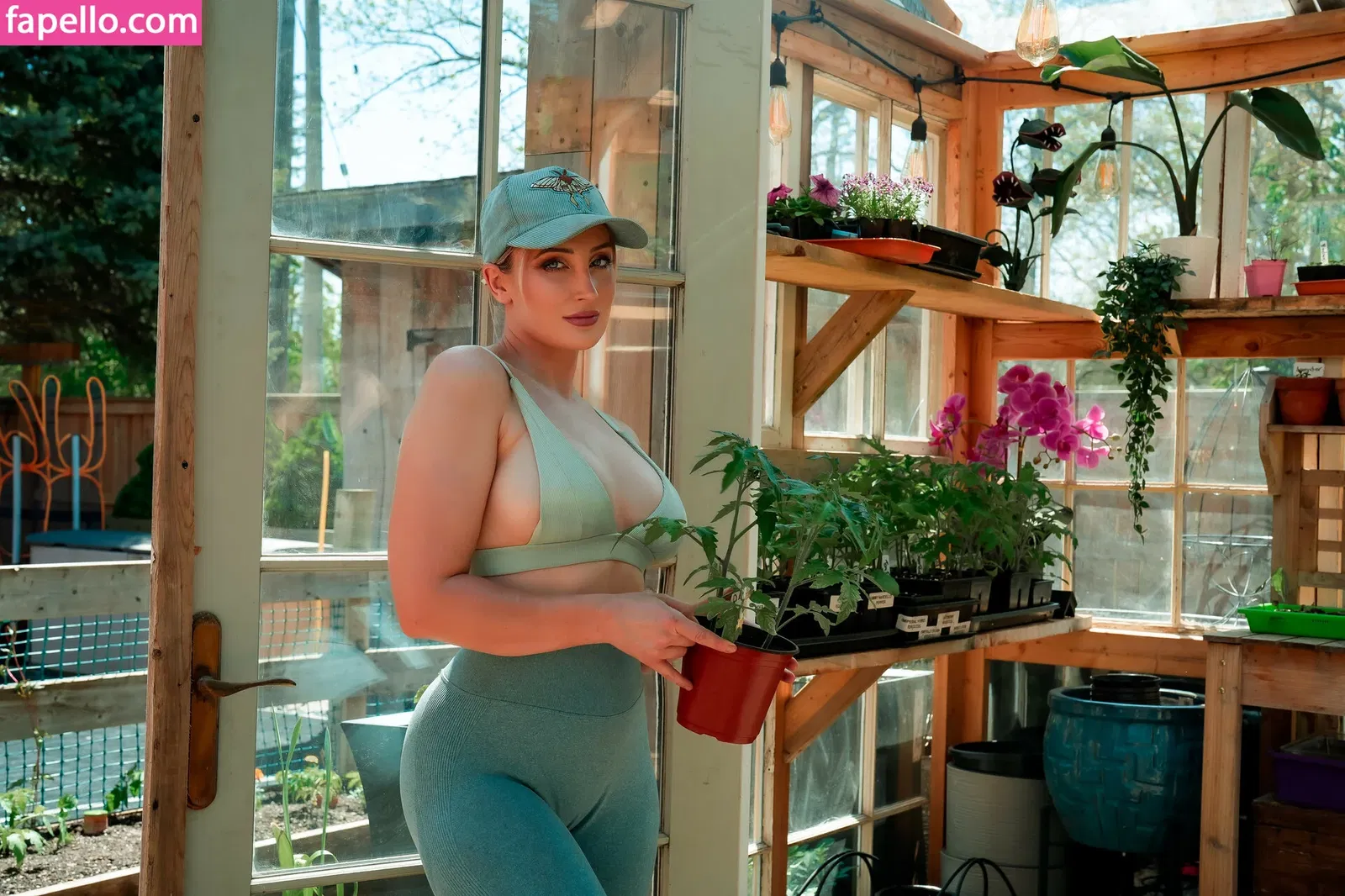 Holly Wolf Onlyfans Photo Gallery 