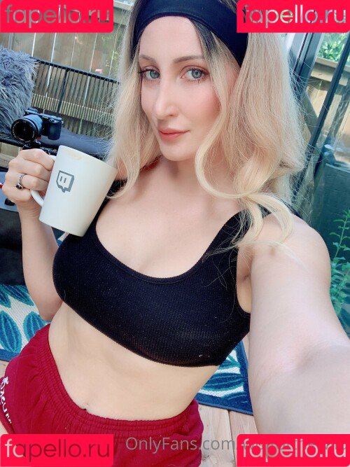 Holly Wolf Onlyfans Photo Gallery 