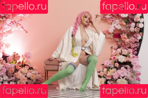 Holly Wolf Onlyfans Photo Gallery 