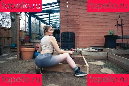 Holly Wolf Onlyfans Photo Gallery 