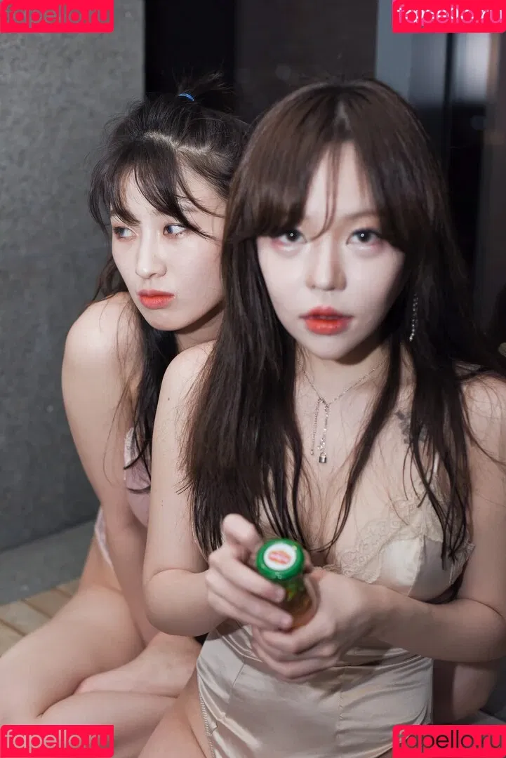 KimWooHye0n / Leeheeeun / Woohyeon / woohye0n Onlyfans Photo Gallery 