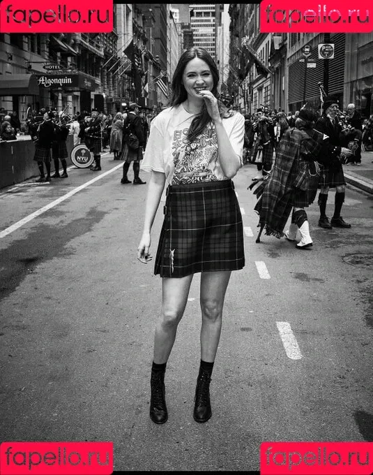 Karen Gillan / karengillan Onlyfans Photo Gallery 