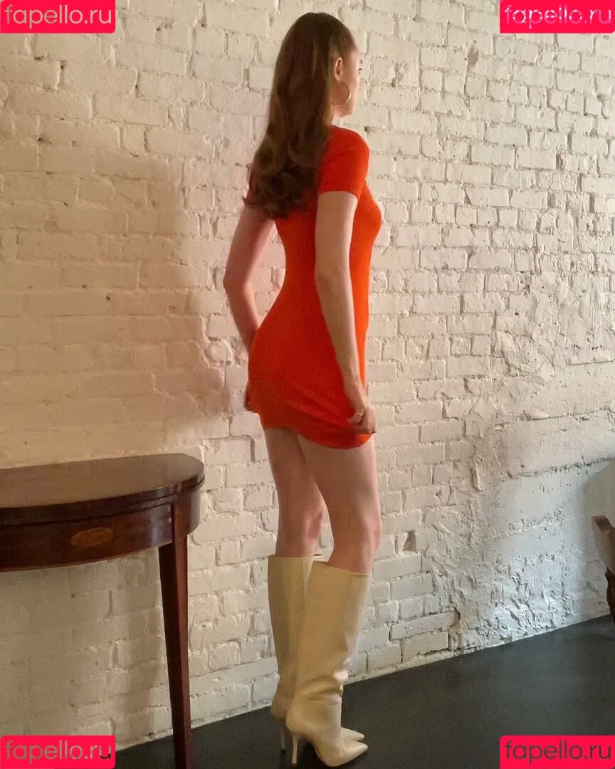 Karen Gillan / karengillan Onlyfans Photo Gallery 