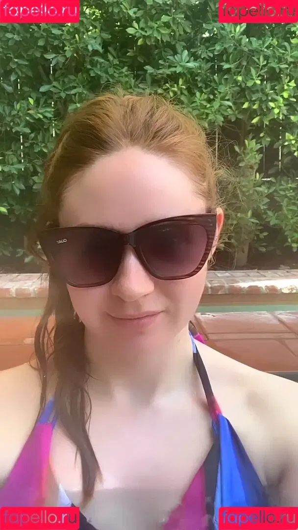 Karen Gillan / karengillan Onlyfans Photo Gallery 