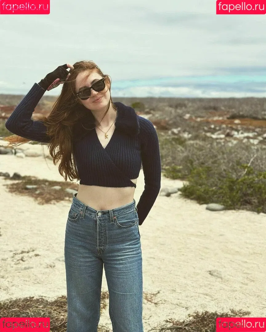 Karen Gillan / karengillan Onlyfans Photo Gallery 