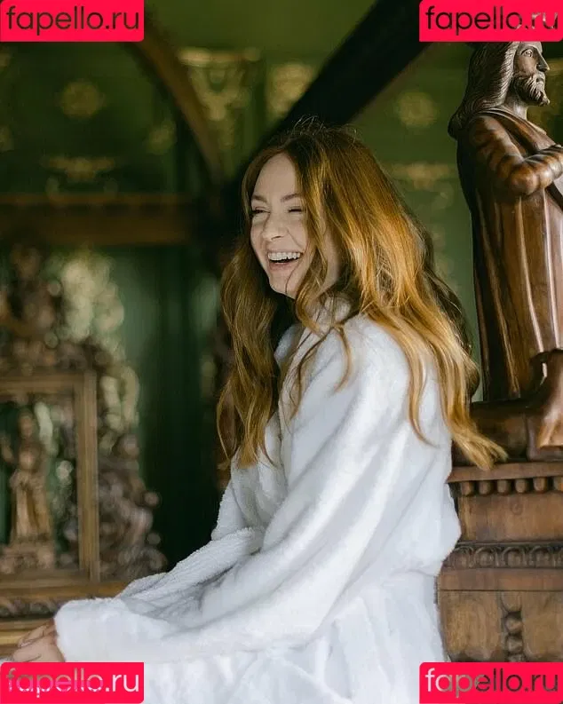 Karen Gillan / karengillan Onlyfans Photo Gallery 