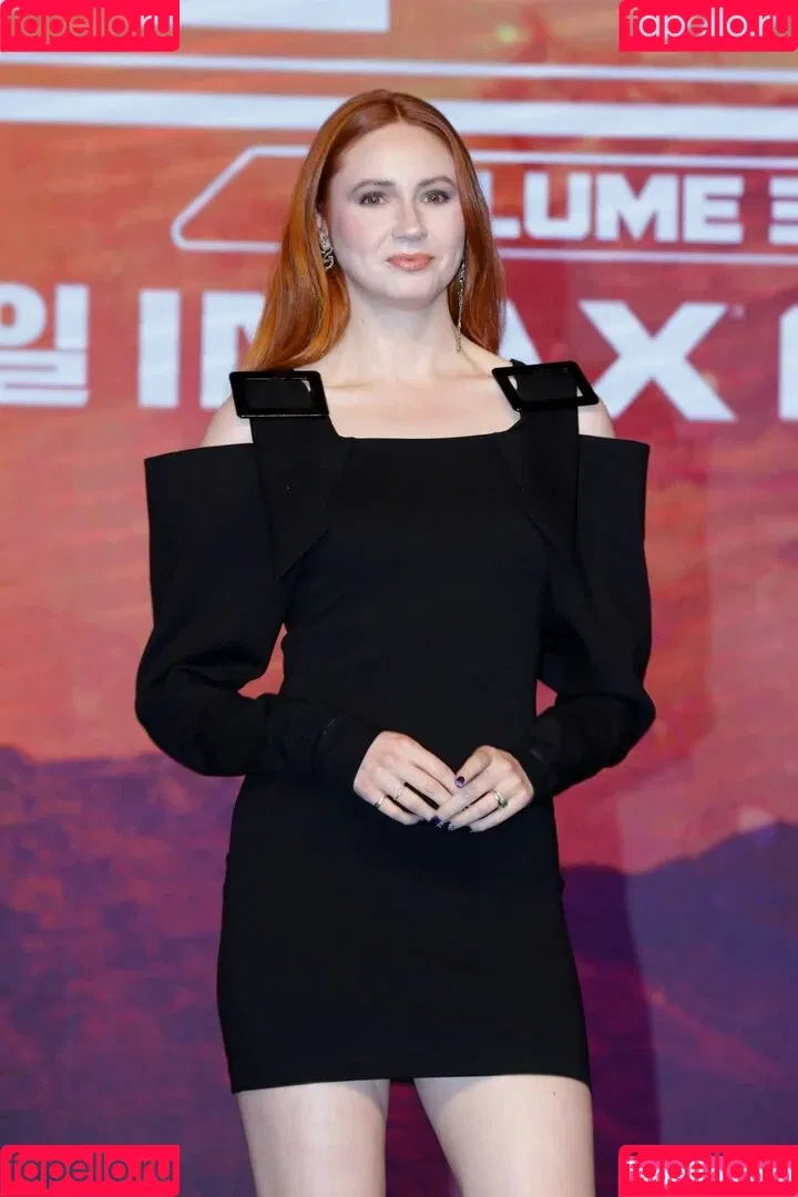 Karen Gillan / karengillan Onlyfans Photo Gallery 