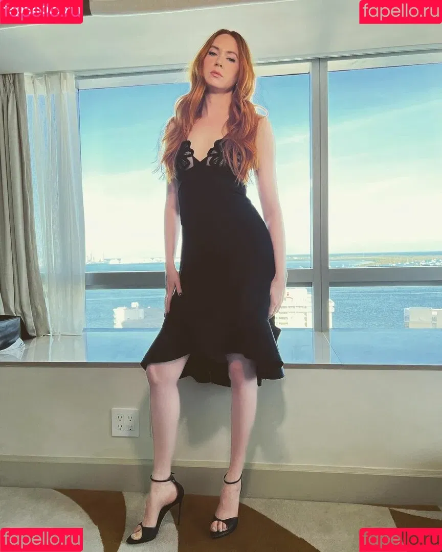 Karen Gillan / karengillan Onlyfans Photo Gallery 