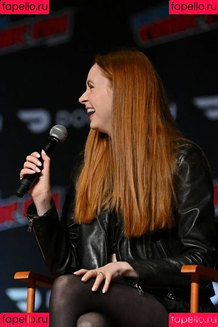 Karen Gillan / karengillan Onlyfans Photo Gallery 