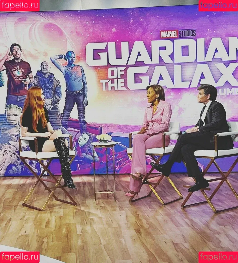 Karen Gillan / karengillan Onlyfans Photo Gallery 
