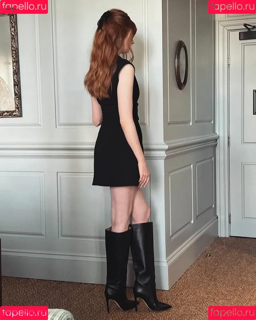 Karen Gillan / karengillan Onlyfans Photo Gallery 