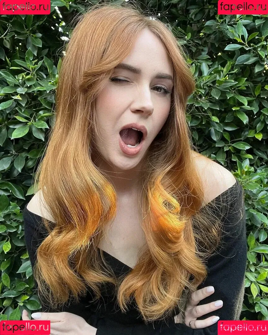 Karen Gillan / karengillan Onlyfans Photo Gallery 