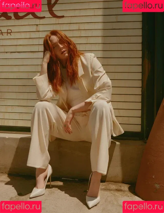 Karen Gillan / karengillan Onlyfans Photo Gallery 