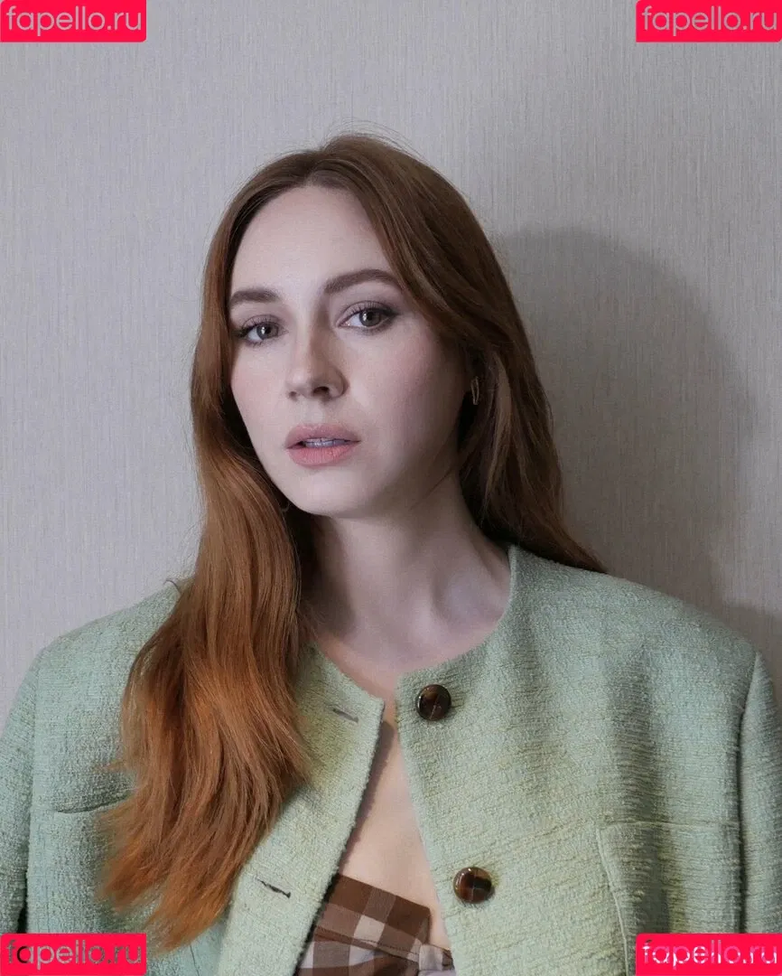 Karen Gillan / karengillan Onlyfans Photo Gallery 