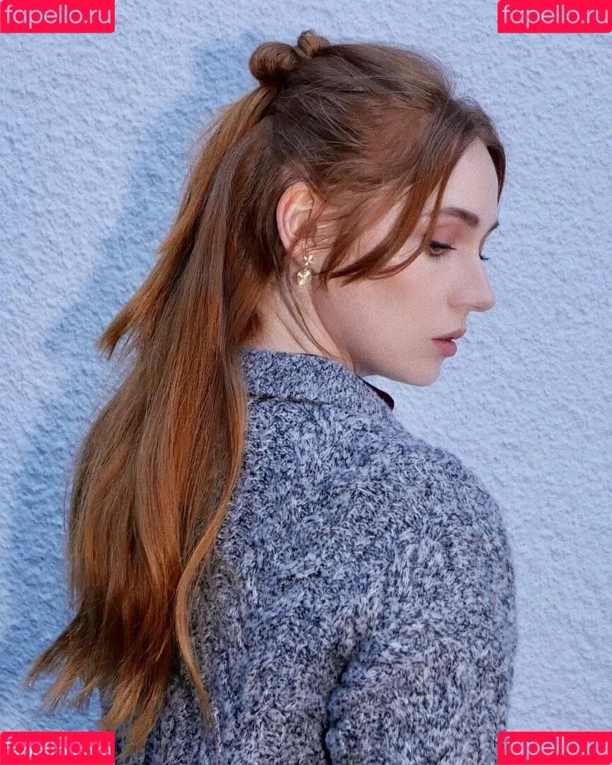 Karen Gillan / karengillan Onlyfans Photo Gallery 
