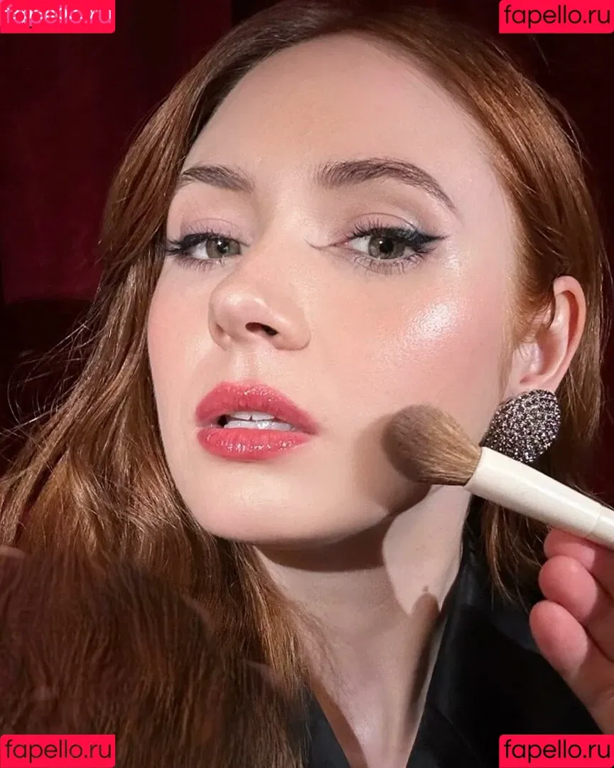 Karen Gillan / karengillan Onlyfans Photo Gallery 