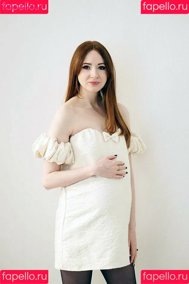 Karen Gillan / karengillan Onlyfans Photo Gallery 