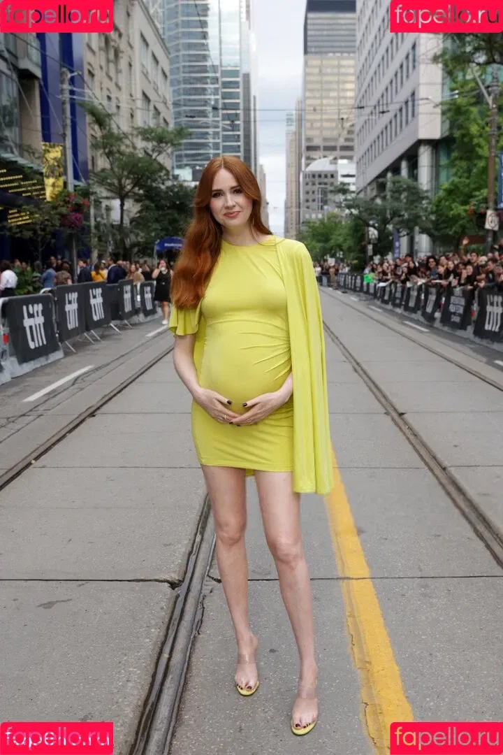 Karen Gillan / karengillan Onlyfans Photo Gallery 