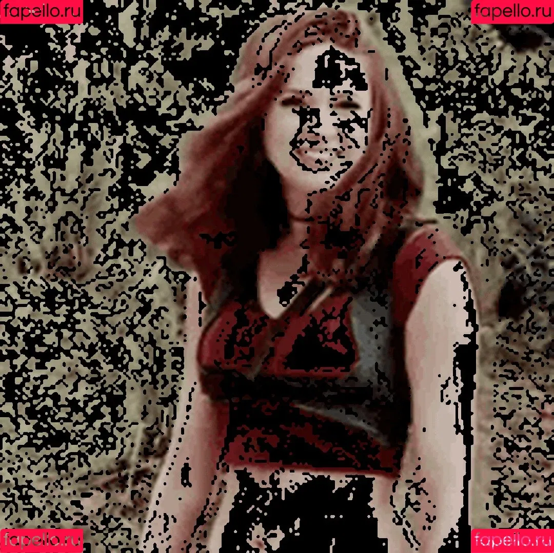 Karen Gillan / karengillan Onlyfans Photo Gallery 