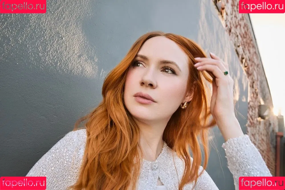 Karen Gillan / karengillan Onlyfans Photo Gallery 