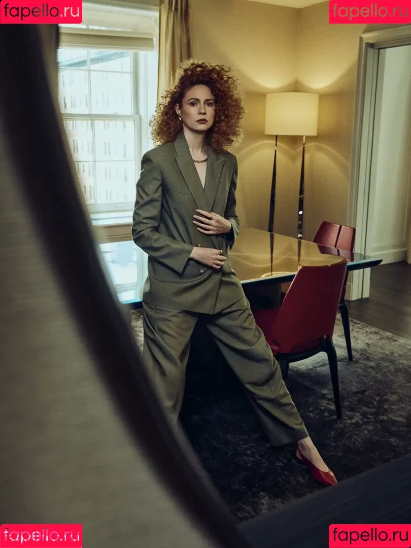 Karen Gillan / karengillan Onlyfans Photo Gallery 