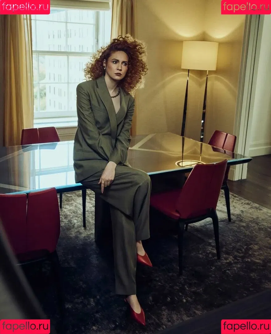 Karen Gillan / karengillan Onlyfans Photo Gallery 