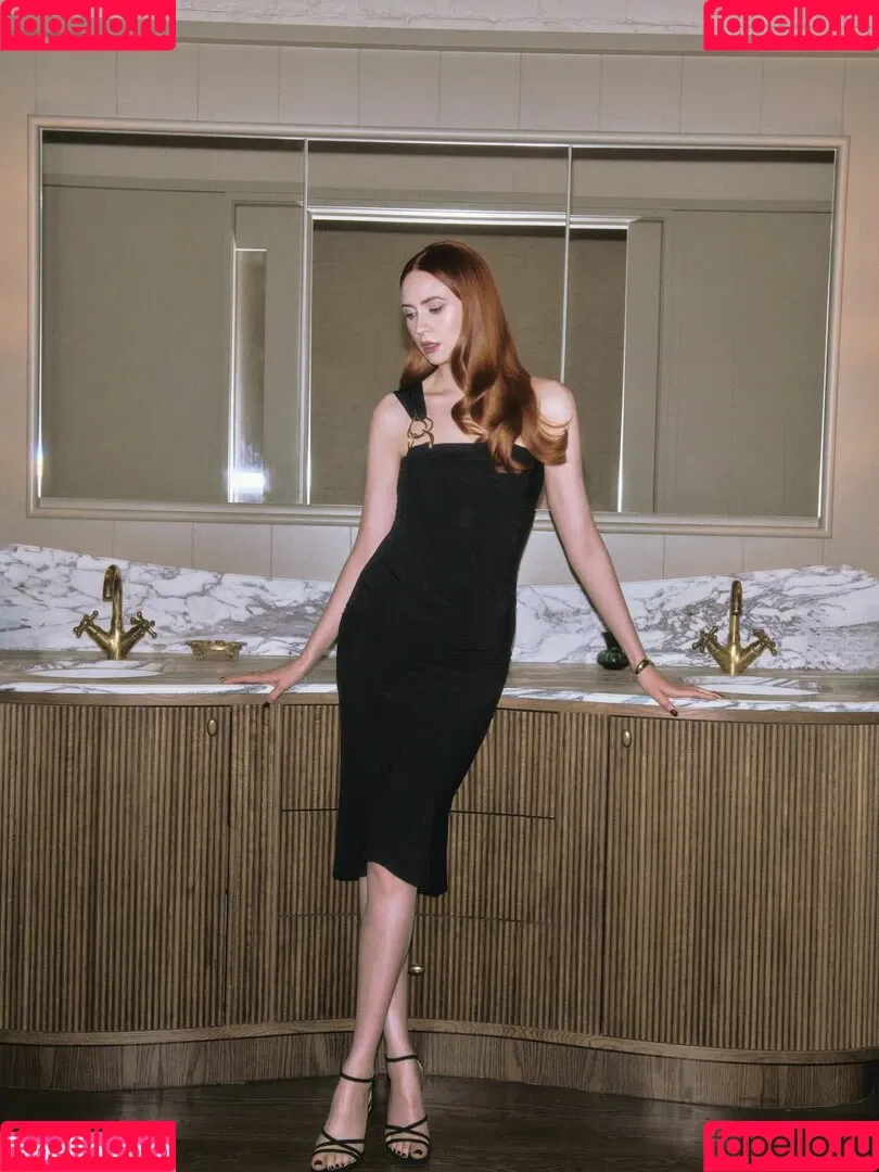 Karen Gillan / karengillan Onlyfans Photo Gallery 