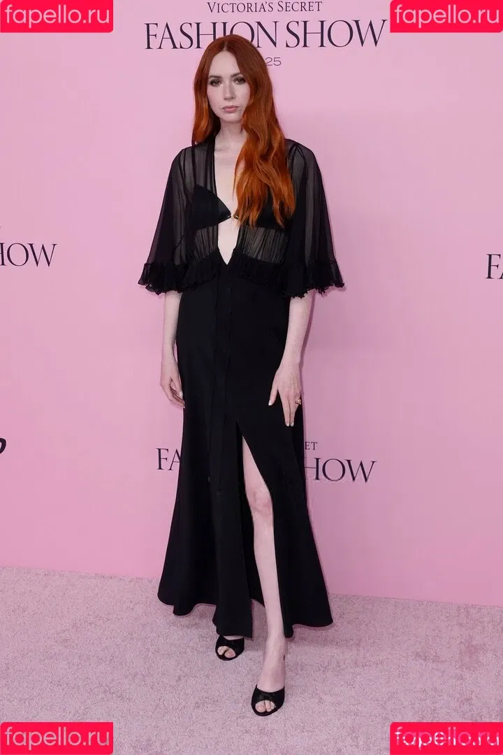 Karen Gillan / karengillan Onlyfans Photo Gallery 