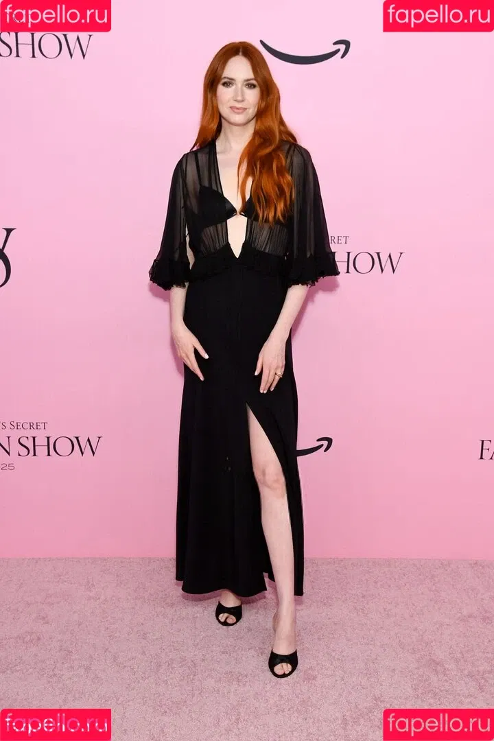 Karen Gillan / karengillan Onlyfans Photo Gallery 