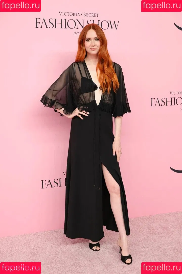 Karen Gillan / karengillan Onlyfans Photo Gallery 