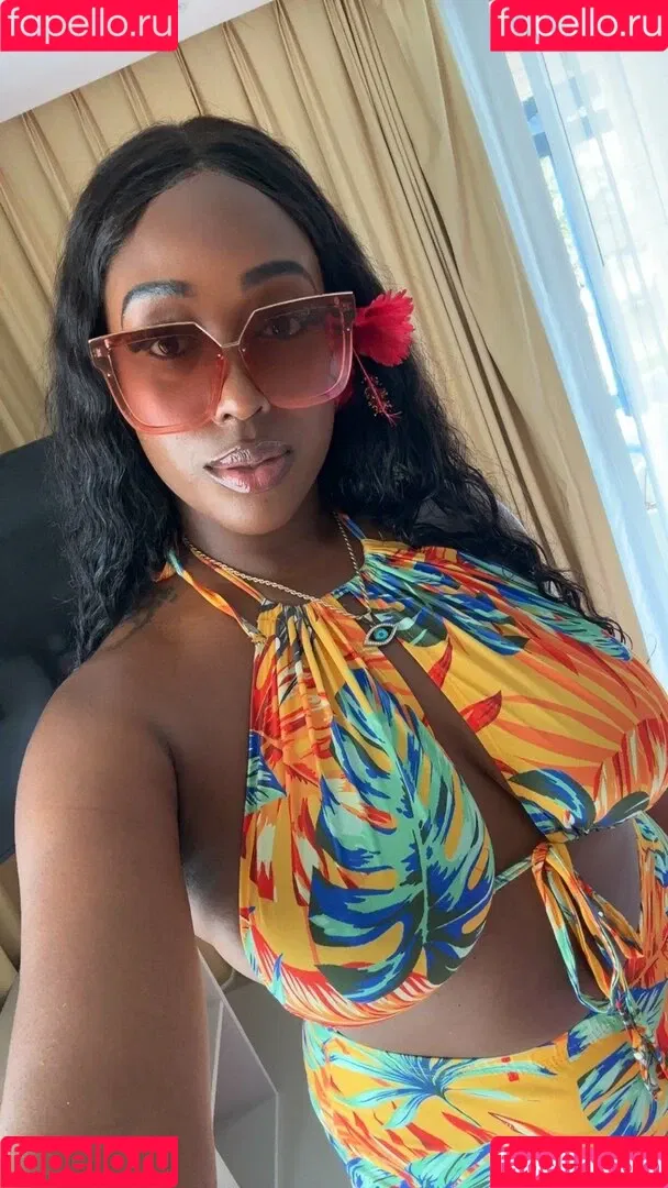 Tyomi Morgan / glamazontyomi / realglamazontyomi Onlyfans Photo Gallery 