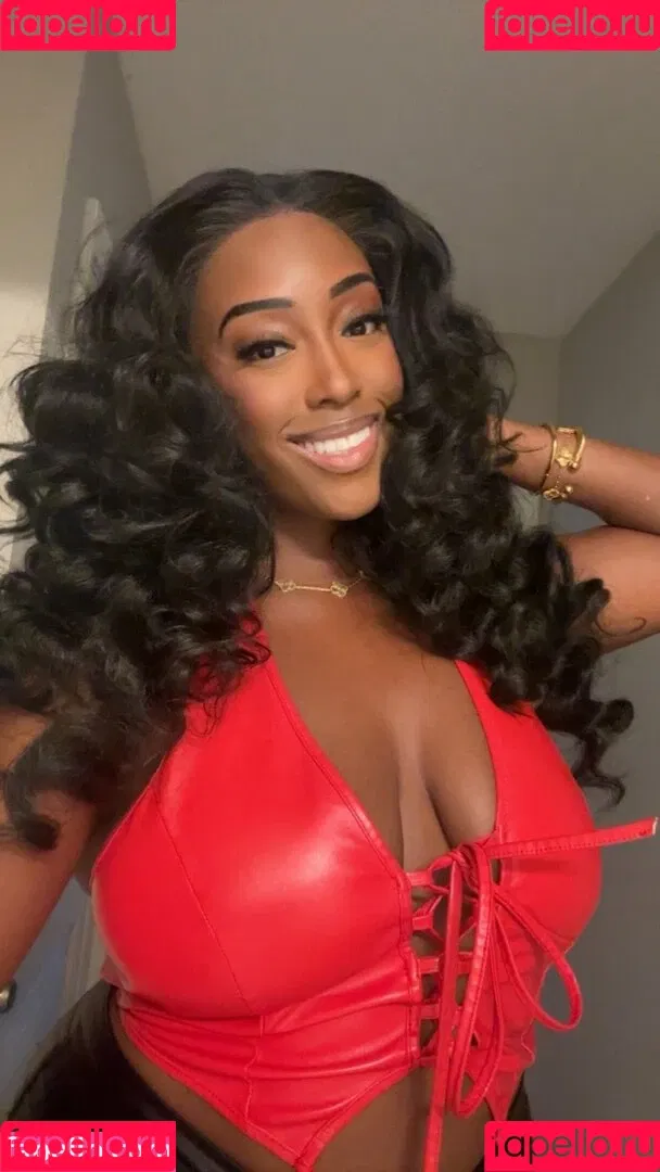 Tyomi Morgan / glamazontyomi / realglamazontyomi Onlyfans Photo Gallery 