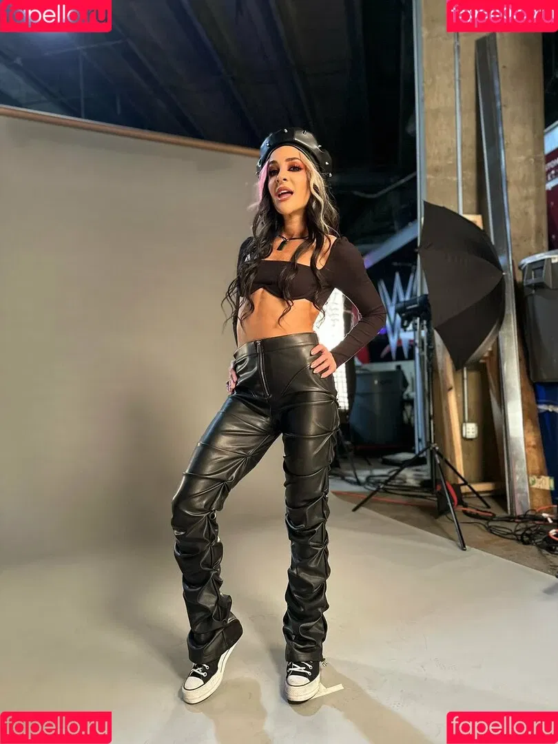 Charlie Girl / Dakota Kai / dakota_kai / imkingkota Onlyfans Photo Gallery 