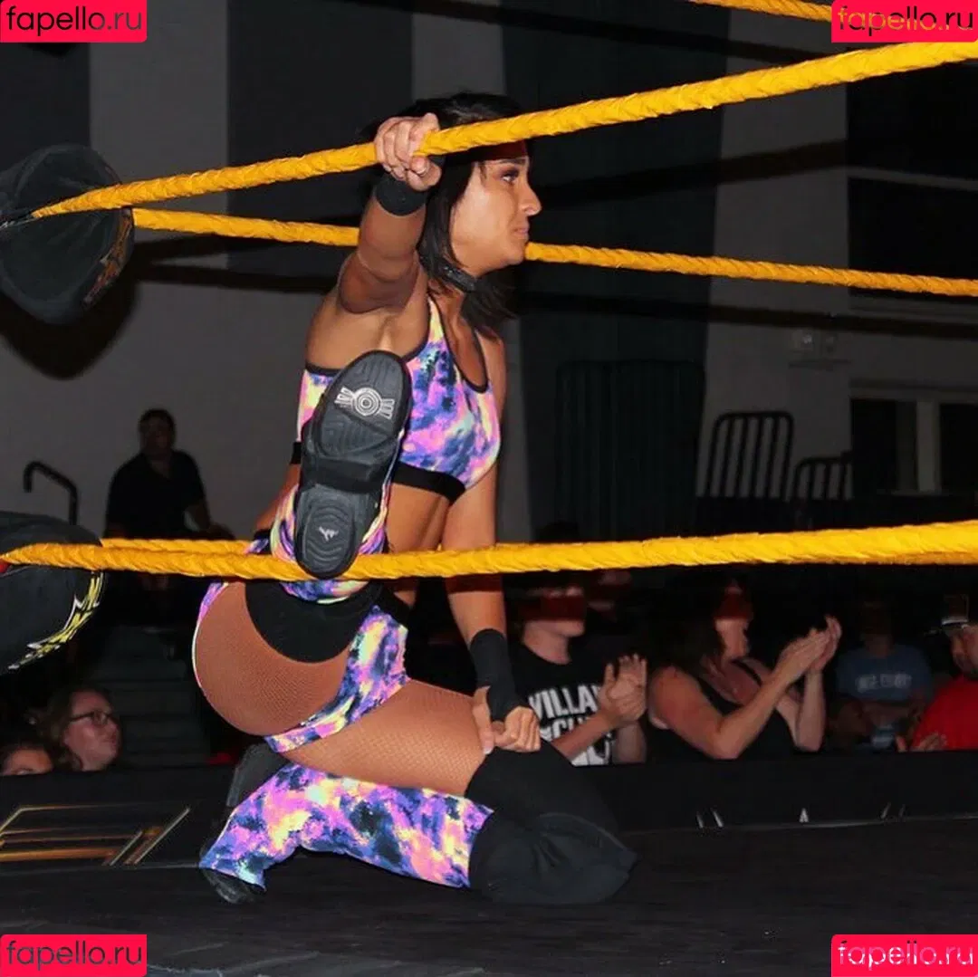 Charlie Girl / Dakota Kai / dakota_kai / imkingkota Onlyfans Photo Gallery 