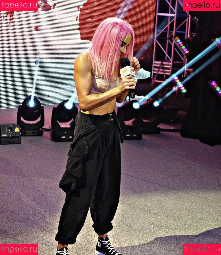 Charlie Girl / Dakota Kai / dakota_kai / imkingkota Onlyfans Photo Gallery 