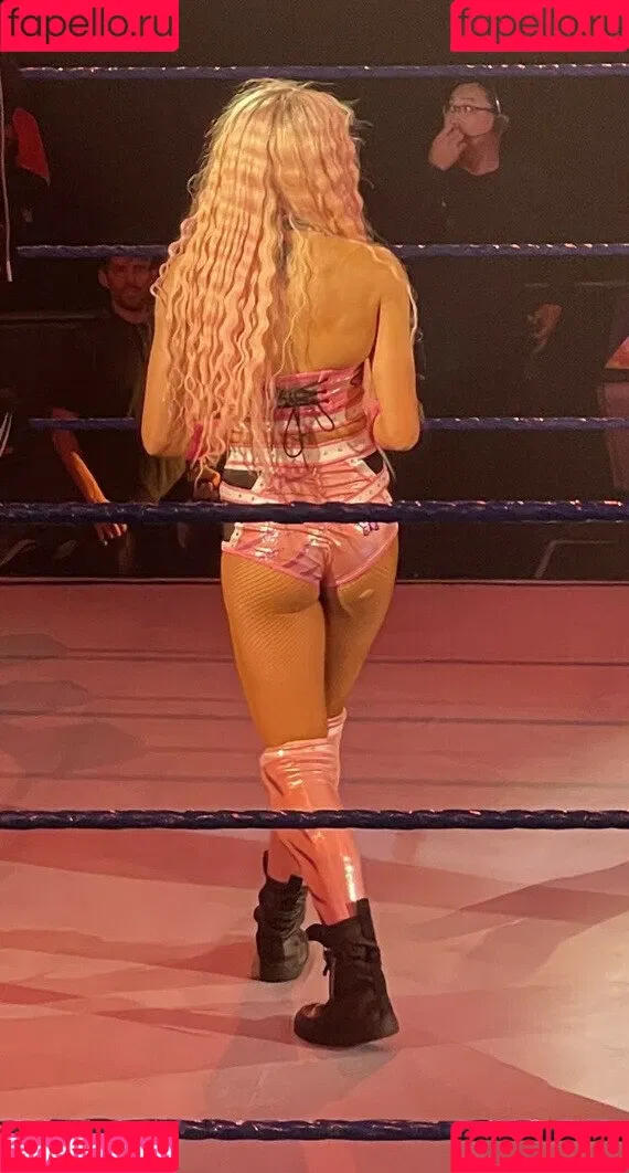 Charlie Girl / Dakota Kai / dakota_kai / imkingkota Onlyfans Photo Gallery 
