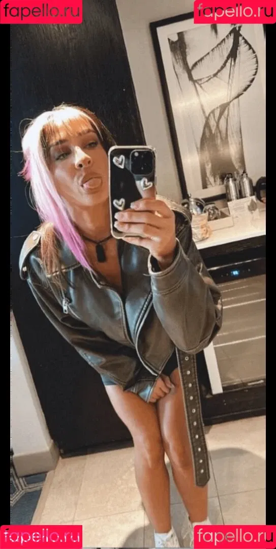 Charlie Girl / Dakota Kai / dakota_kai / imkingkota Onlyfans Photo Gallery 