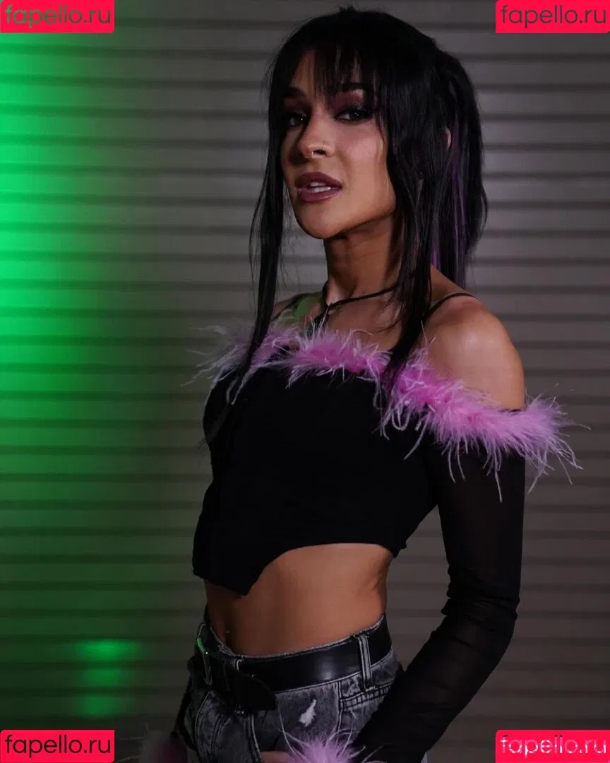 Charlie Girl / Dakota Kai / dakota_kai / imkingkota Onlyfans Photo Gallery 