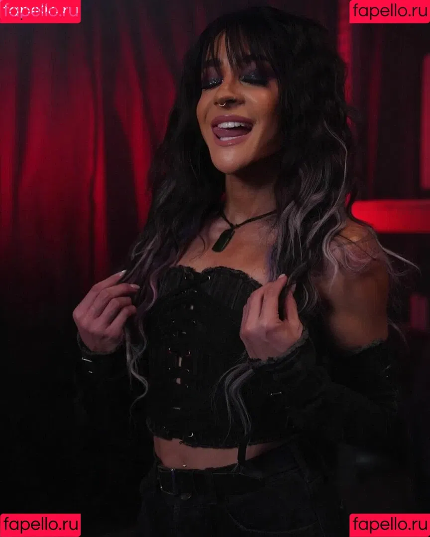 Charlie Girl / Dakota Kai / dakota_kai / imkingkota Onlyfans Photo Gallery 