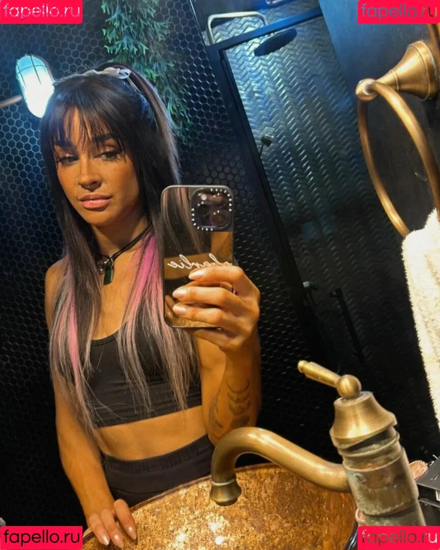 Charlie Girl / Dakota Kai / dakota_kai / imkingkota Onlyfans Photo Gallery 