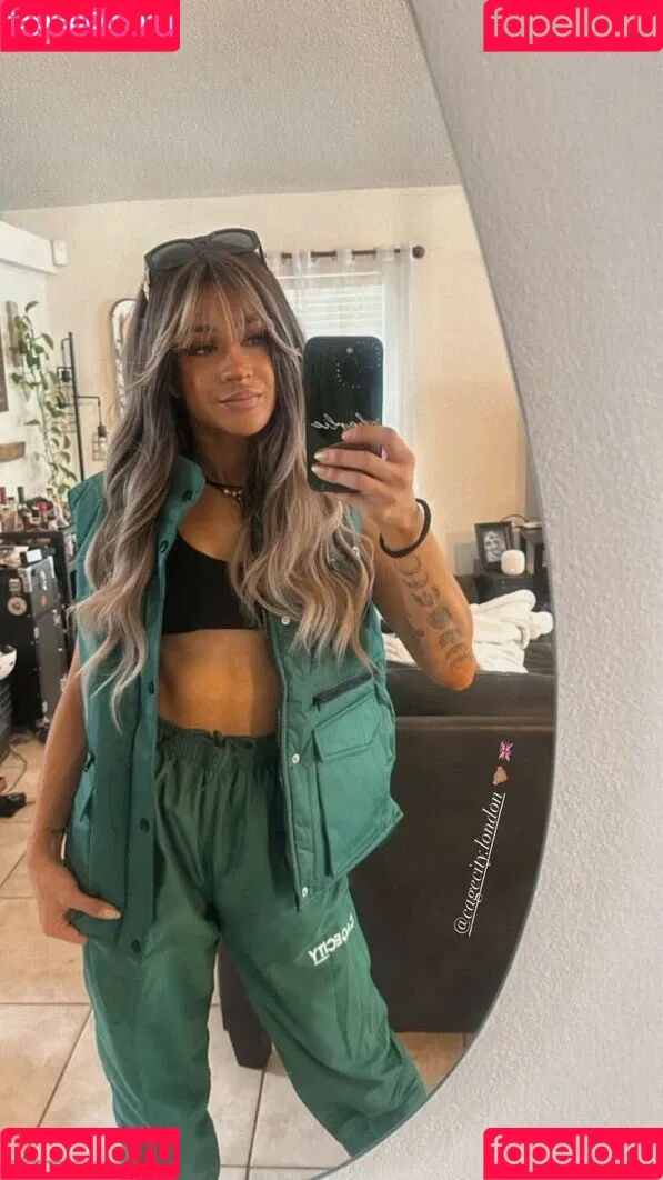Charlie Girl / Dakota Kai / dakota_kai / imkingkota Onlyfans Photo Gallery 