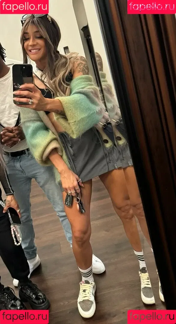 Charlie Girl / Dakota Kai / dakota_kai / imkingkota Onlyfans Photo Gallery 