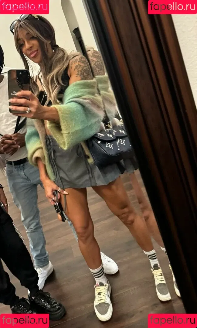 Charlie Girl / Dakota Kai / dakota_kai / imkingkota Onlyfans Photo Gallery 