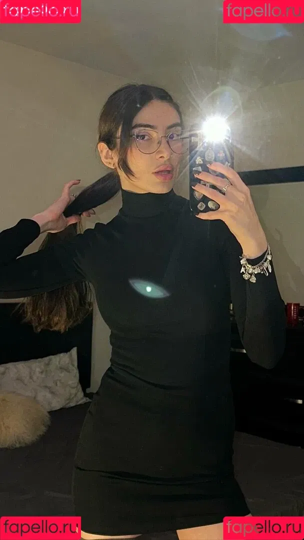 Adele Moor / AdeleMoor / adelemoorgoddes / adelemoorr Onlyfans Photo Gallery 