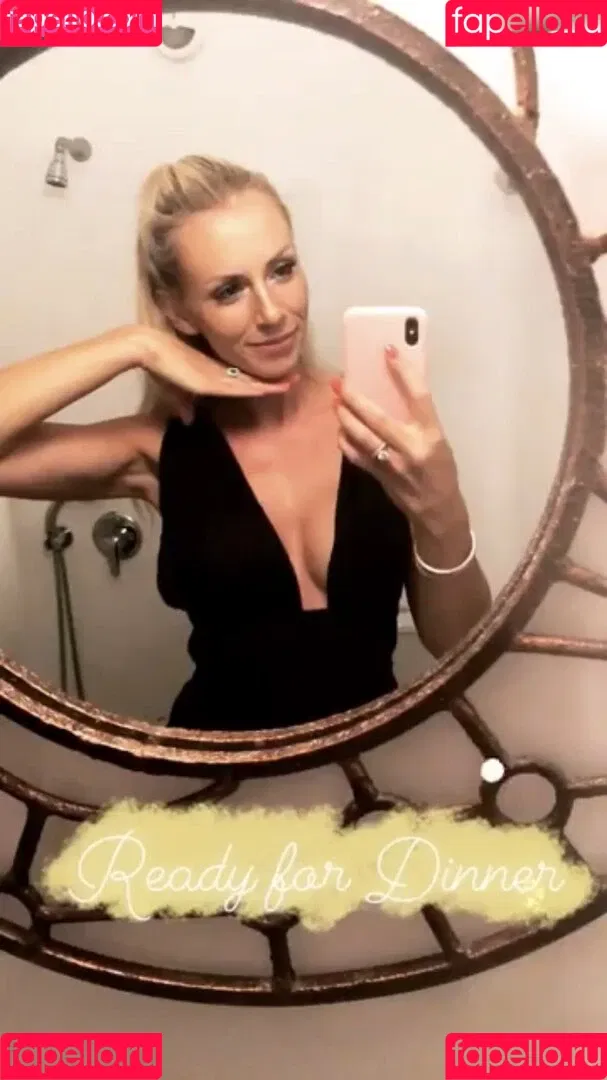 Alina Schulte Im Hoff / alina_grozea Onlyfans Photo Gallery 